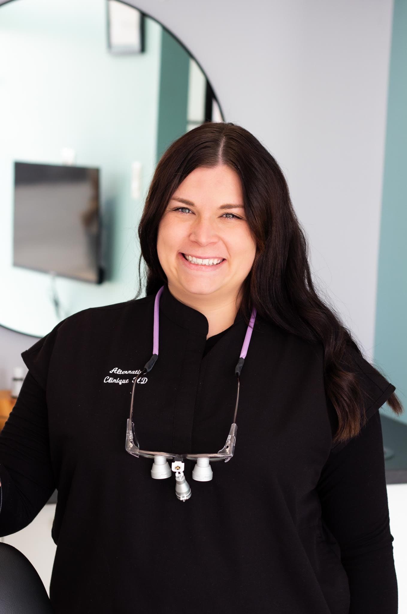 portrait femme hygieniste